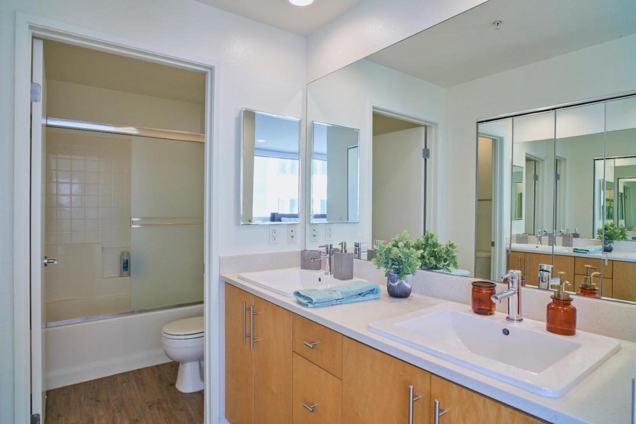 Peaceful Penthouse Panoramic Water Views *