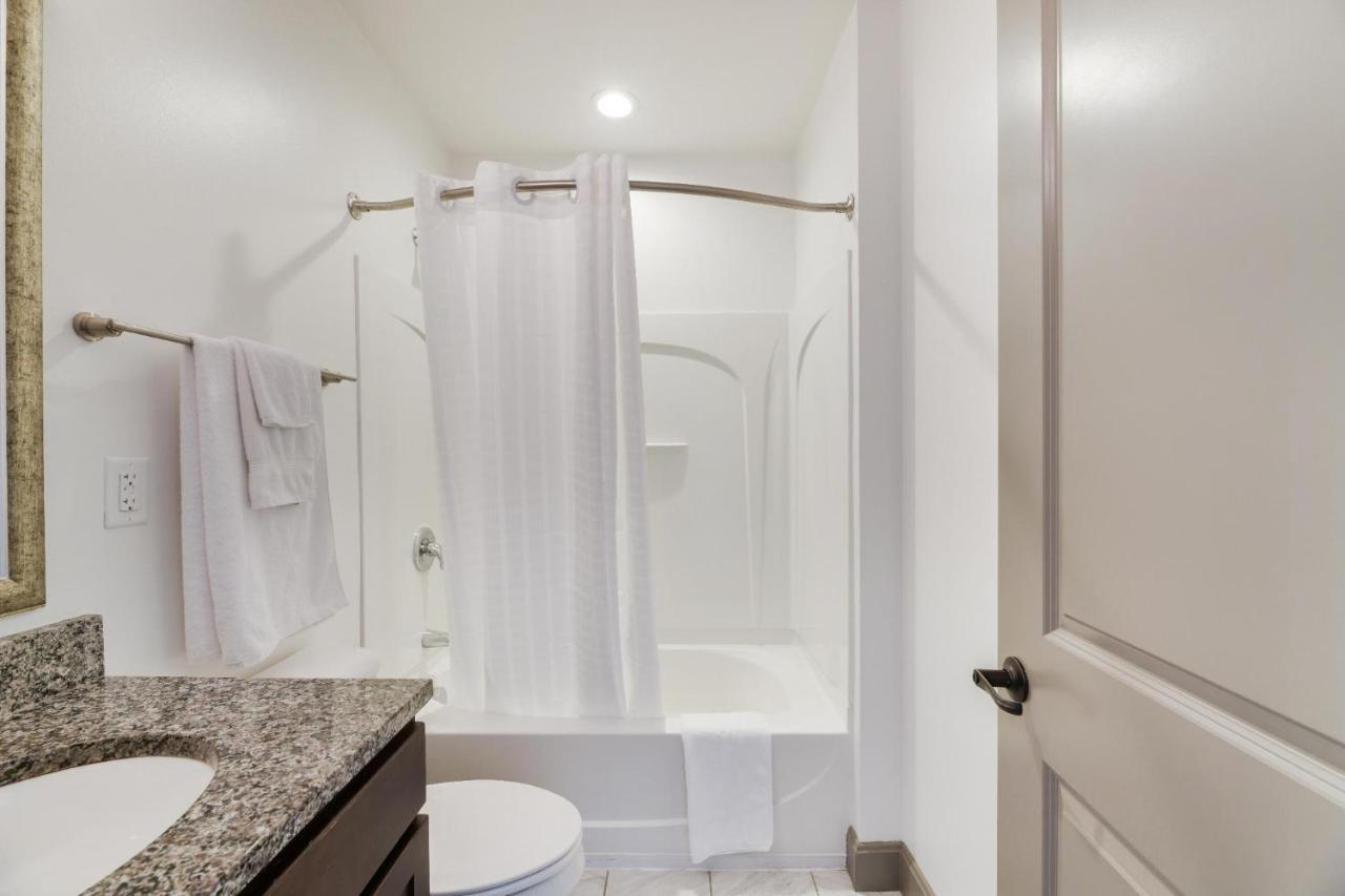 Grand Park La 30 Day Stays