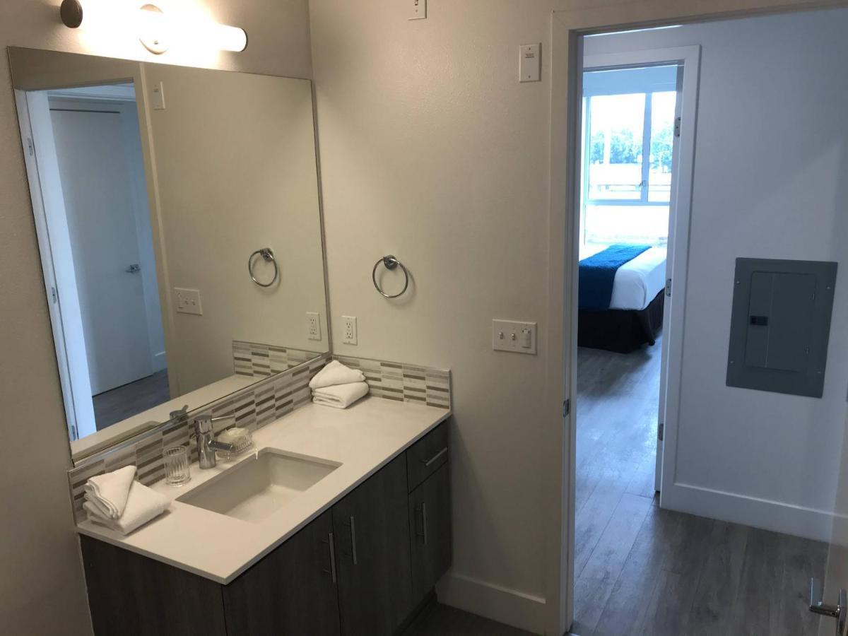 Apartment Westlake 30 Day Stays