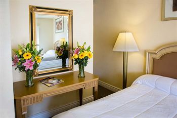 The Sojourn Angeles - Sherman Oaks 2*