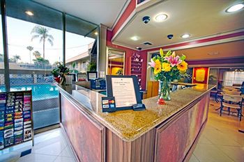 The Sojourn Angeles - Sherman Oaks Motel 2*