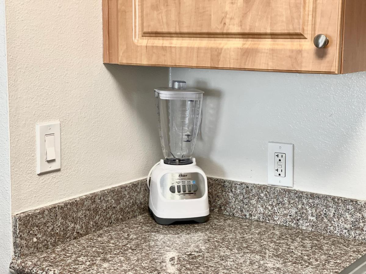 Sleep 6 Near Marina, Cedar Sinai, Venice 5min, Lax 10min * Los Angeles