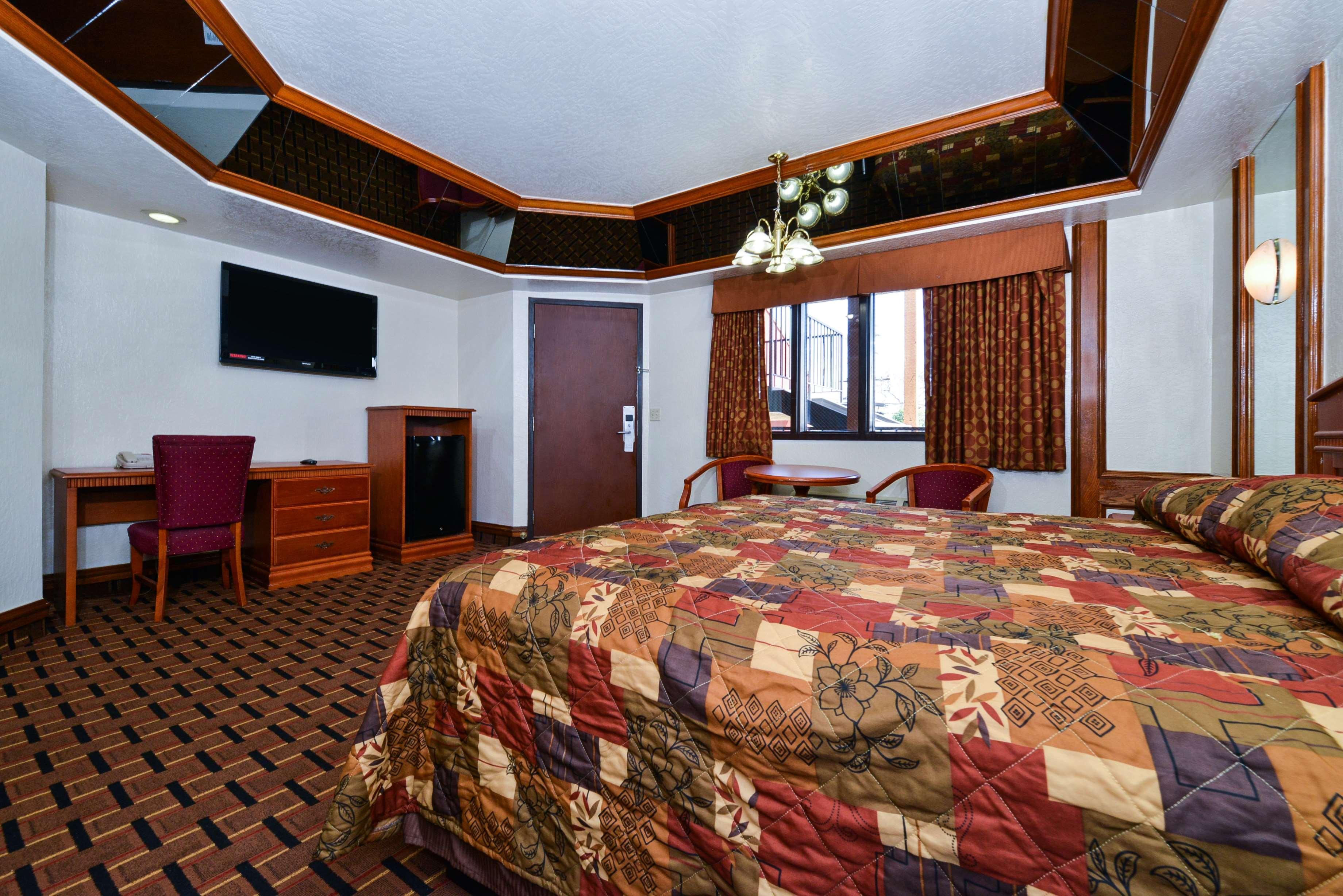 Motel Americas Best Value & Downtown Sw *