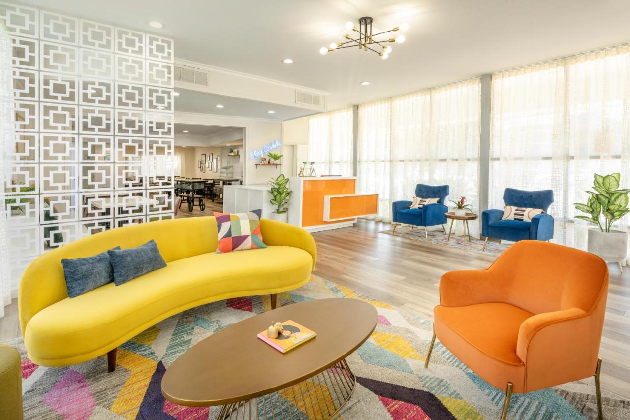 The Sojourn Angeles - Sherman Oaks