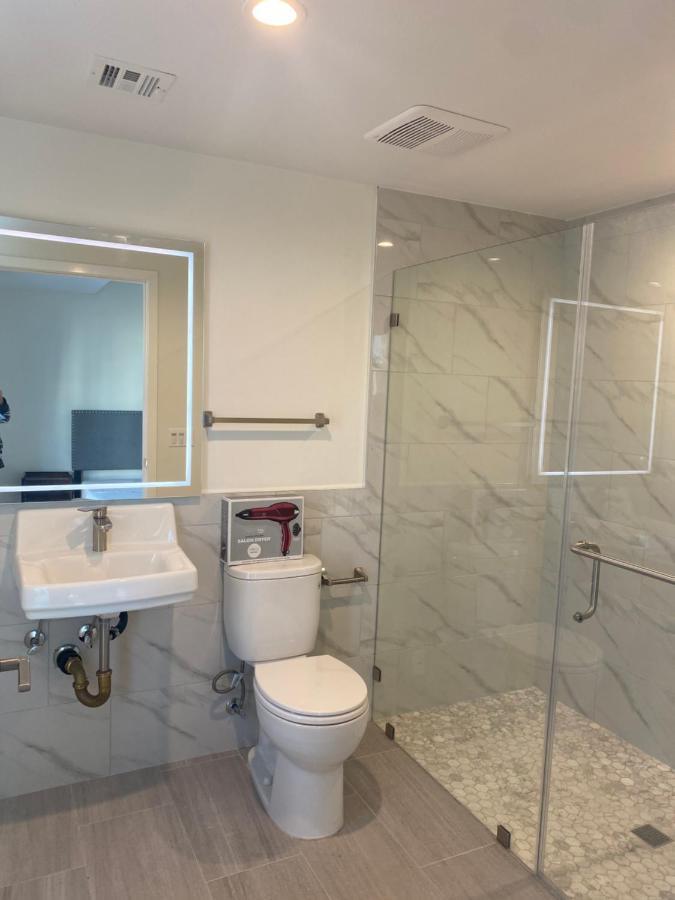 Gorgeous With Parking In Ktown La Apartamento *