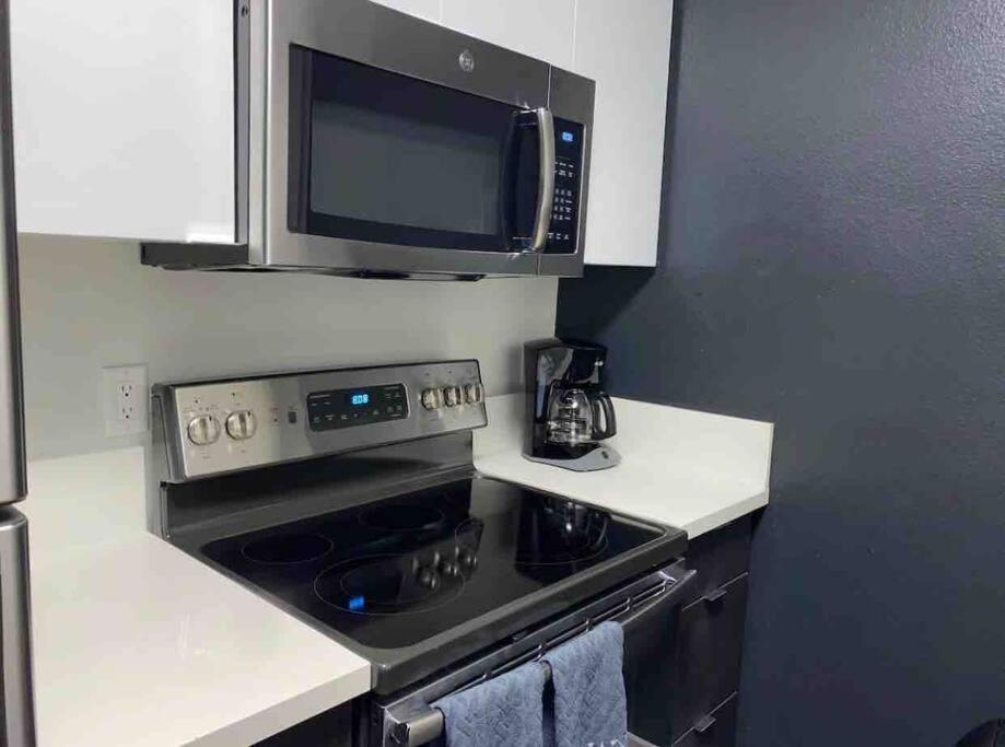 Apartment Downtown La ! 2 Bedrooms Modern Unit In Tower