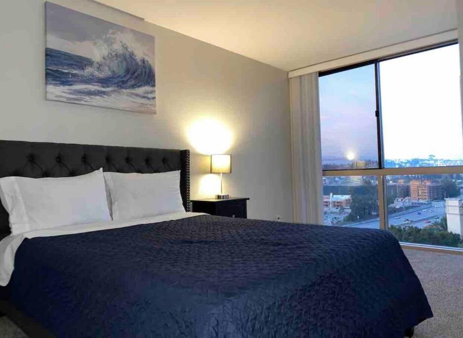 Downtown La ! 2 Bedrooms Modern Unit In Tower Apartment
