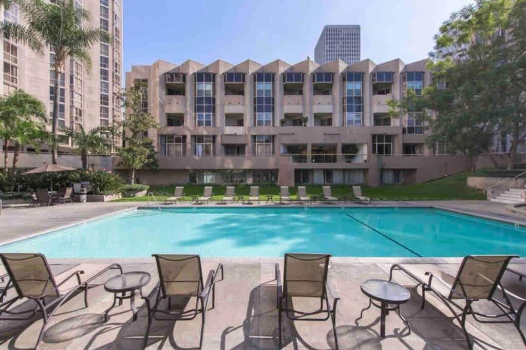 Downtown La ! 2 Bedrooms Modern Unit In Tower