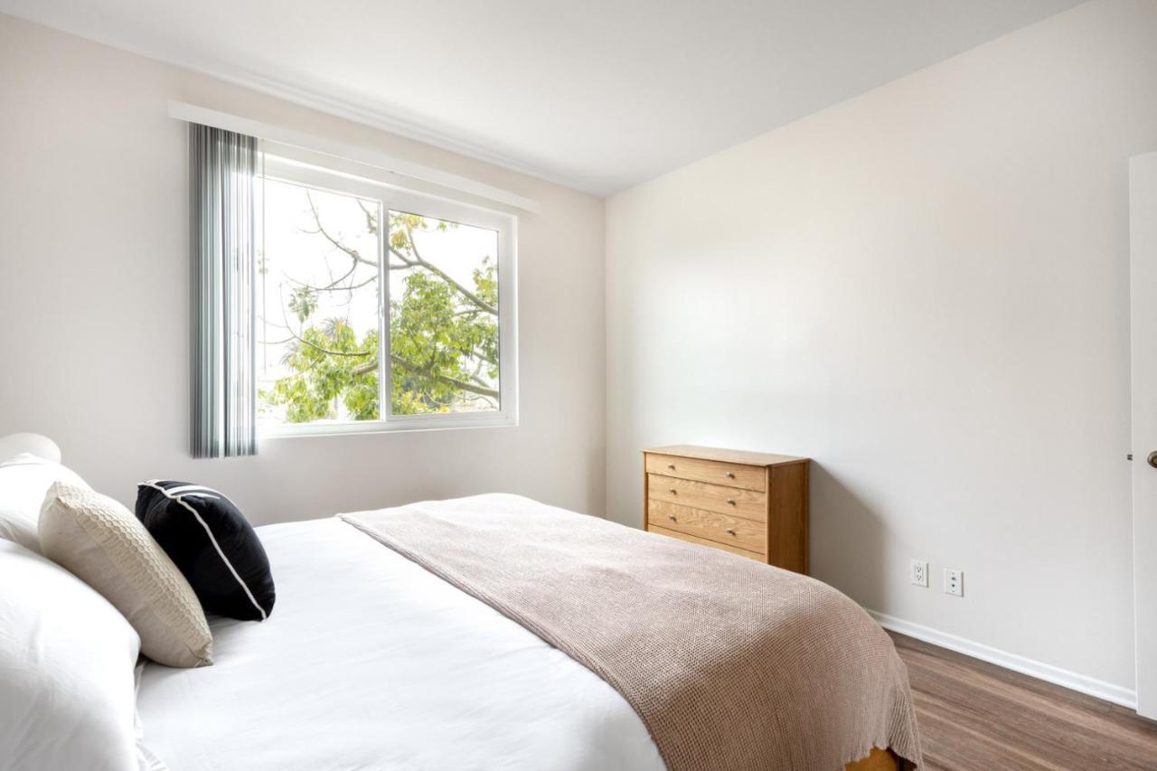 Apartment Beverly Hills 1br Pool Nr Rodeo Drive Lax-366