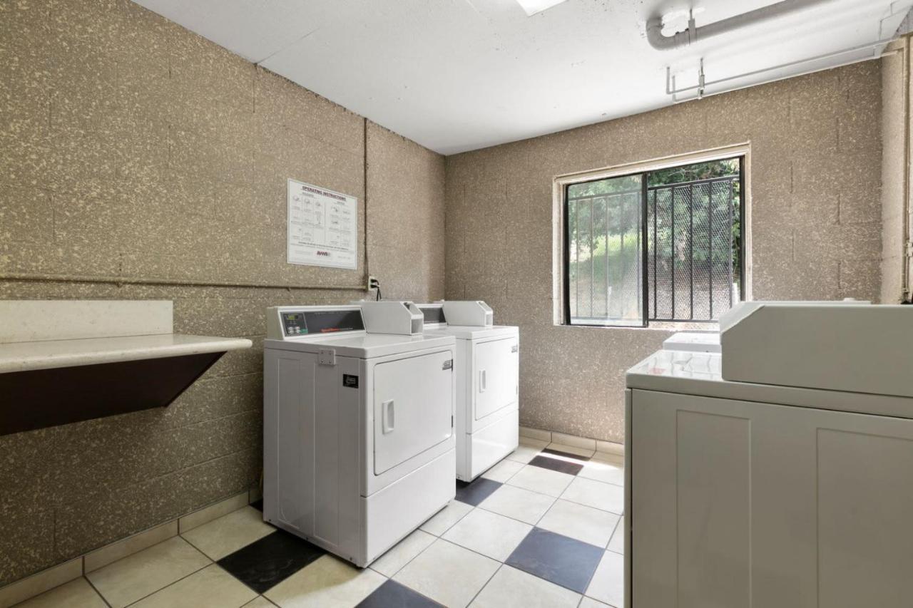 Sherman Oaks 2br W Gym Courtyard Nr Tj Wf Lax-488 * Los Angeles