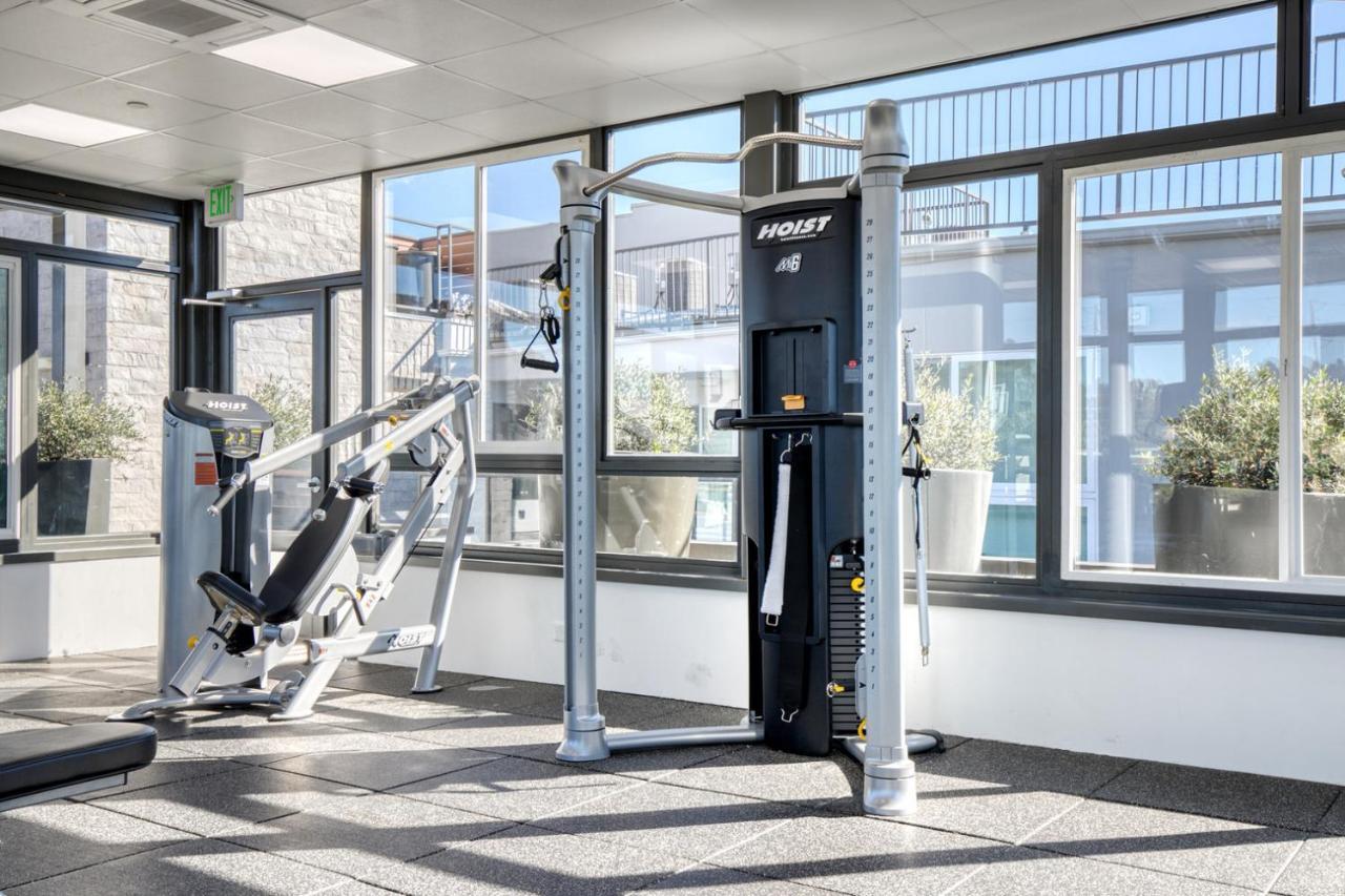 Brentwood 2br W Gym Rooftop Wd Nr Wf Shops Lax-620 *