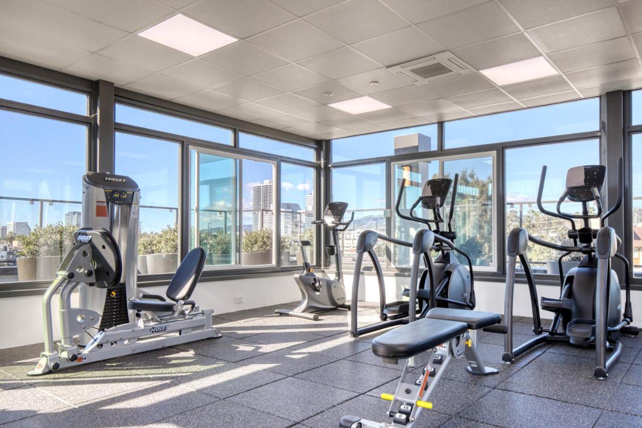 Apartment Brentwood 2br W Gym Rooftop Wd Nr Wf Shops Lax-620 Los Angeles