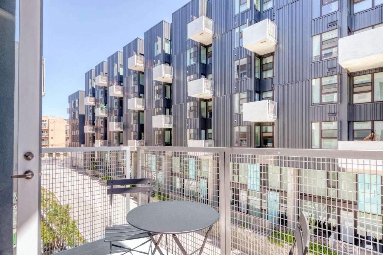 Apartment Melrose 2br W Gym Pool Nr Walk Of Fame Lax-723 *