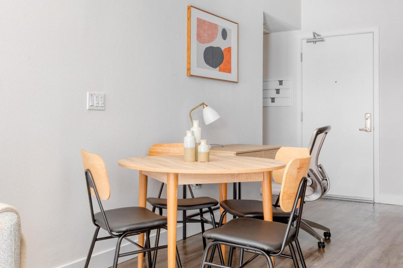Apartment Melrose 2br W Gym Pool Nr Walk Of Fame Lax-723 Los Angeles