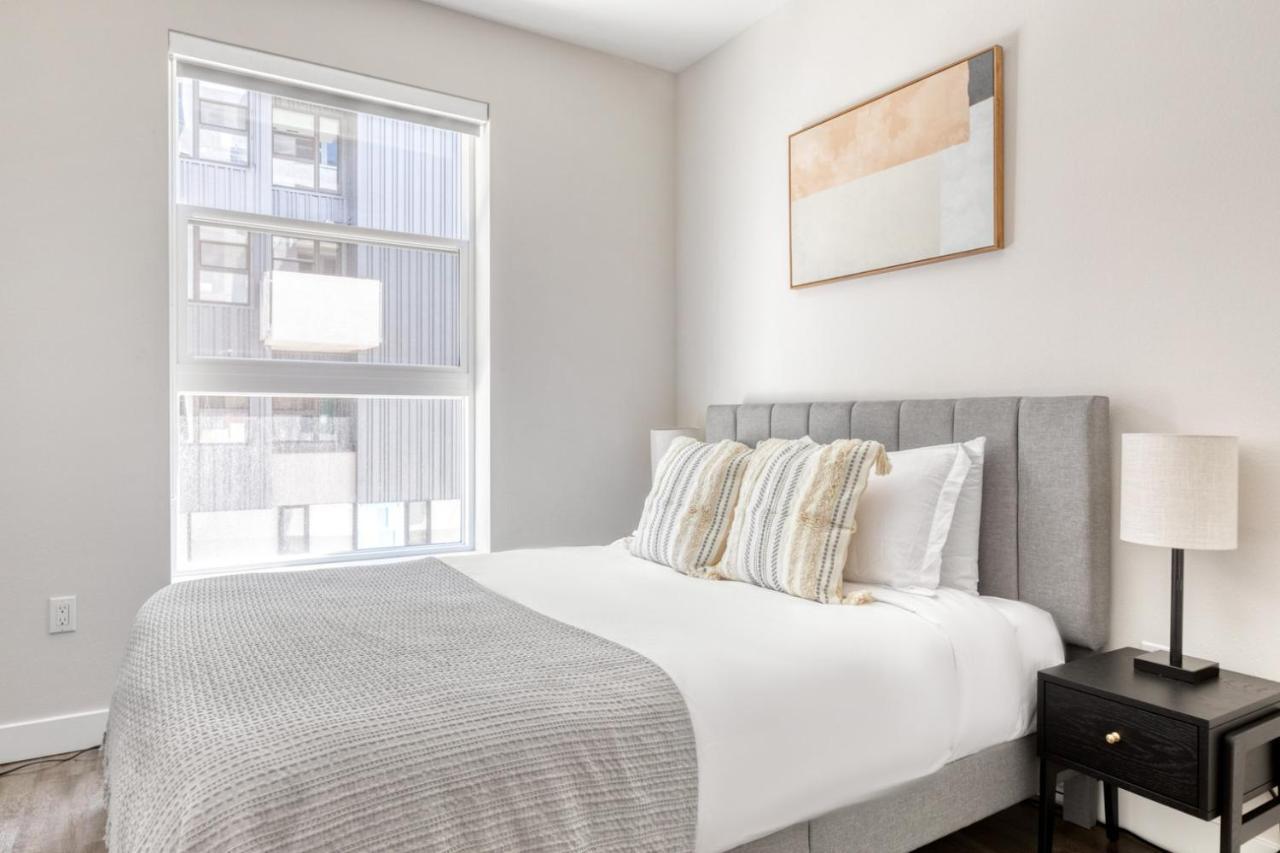 Apartment Melrose 2br W Gym Pool Nr Walk Of Fame Lax-723 *