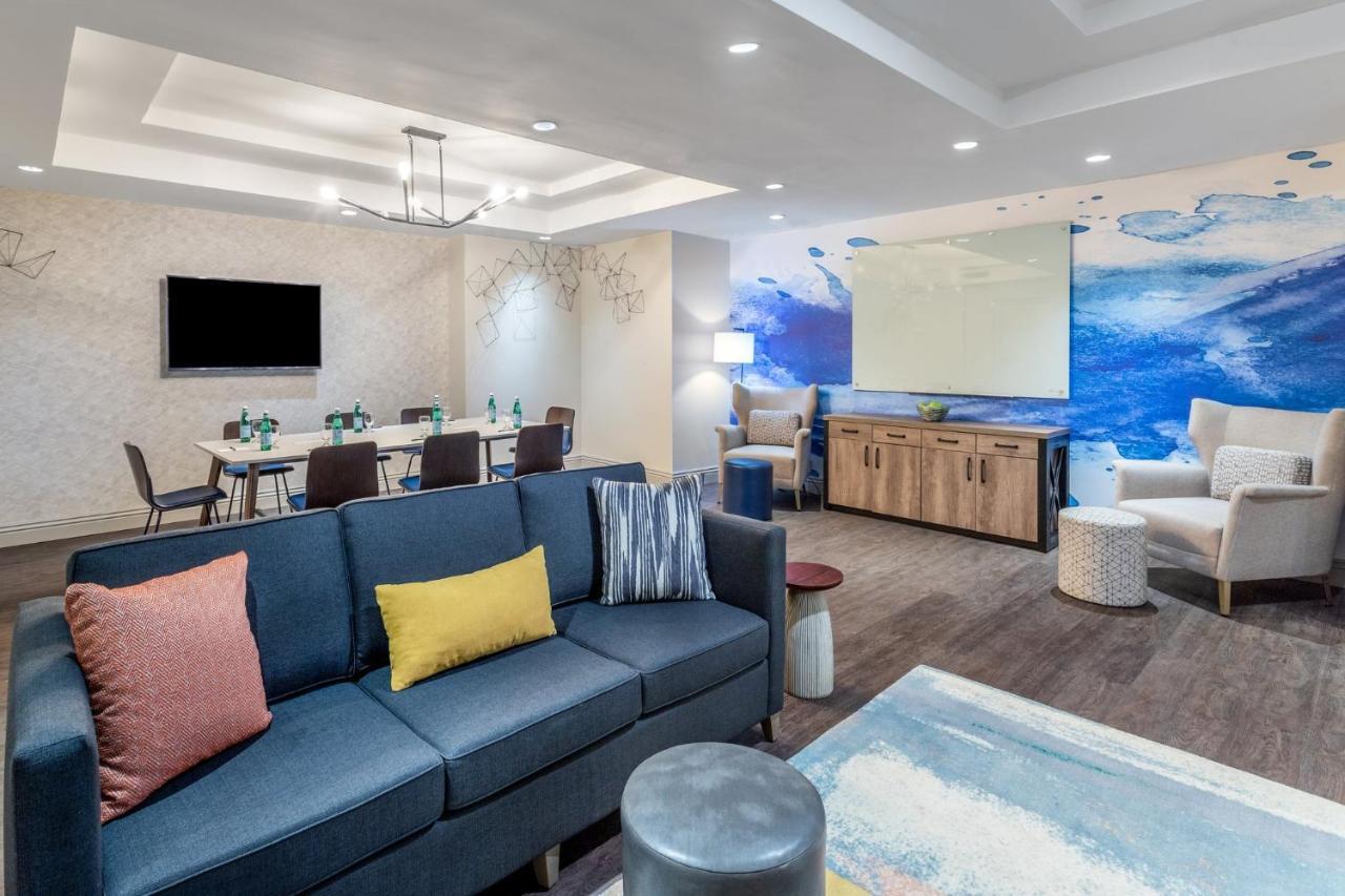 Crowne Plaza Angeles Harbor By Ihg Hotel