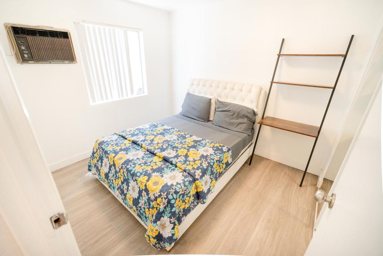 Hollywood/koreatown 2 Bedroom With Parking *