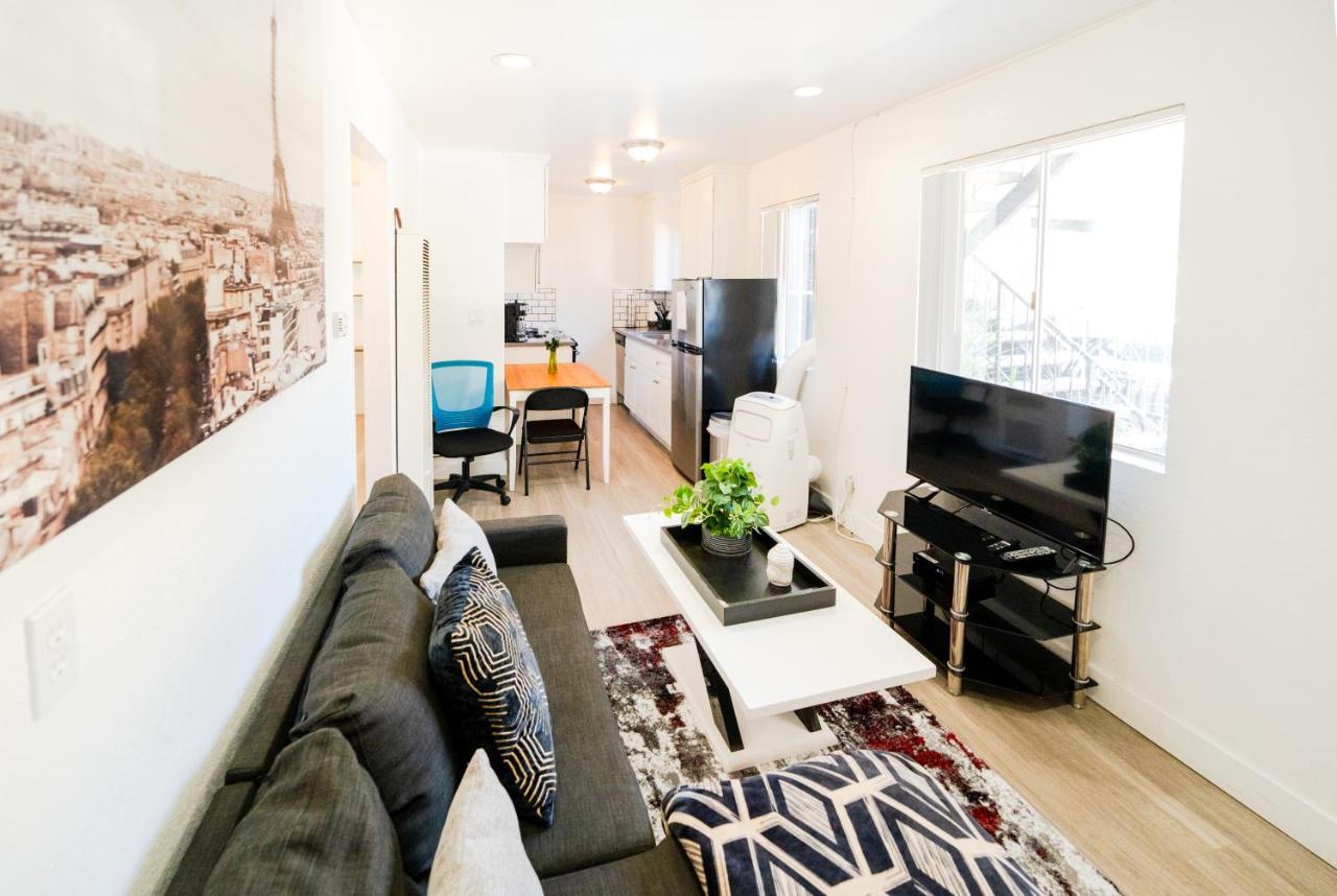 Hollywood/koreatown 2 Bedroom With Parking *