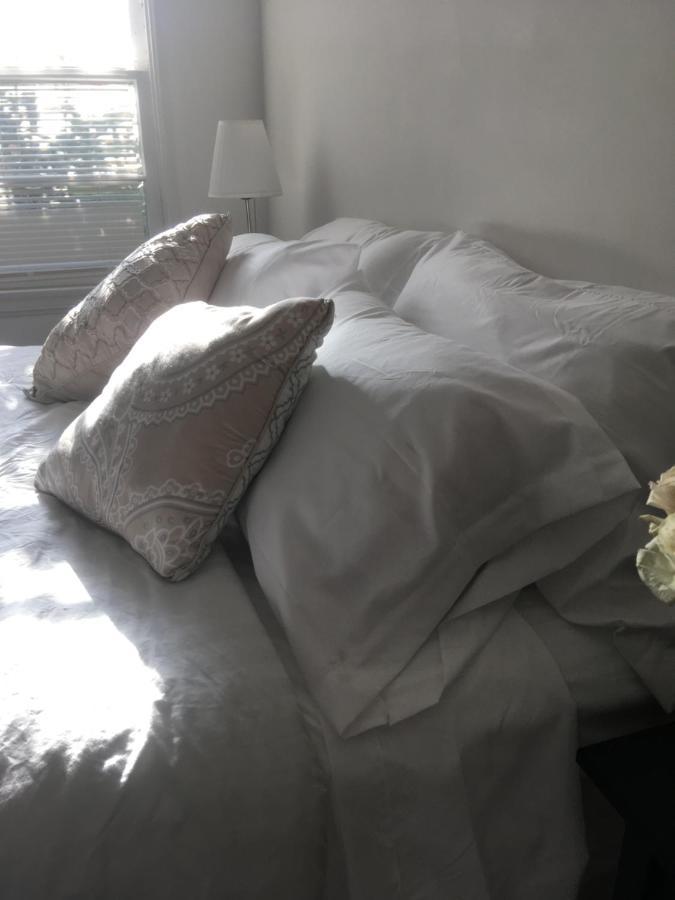 Apartment Adorable Garden ~ A Lovely Escape With Private Enclosed Gardens