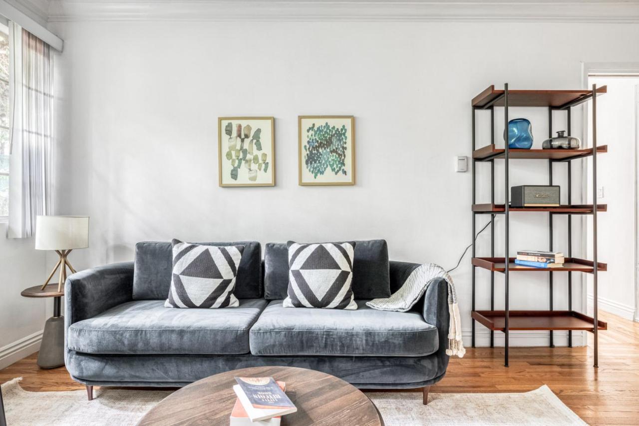 Beverly Hills 2br Nr Rodeo Dr Shops Wf Tj Bars Lax-441