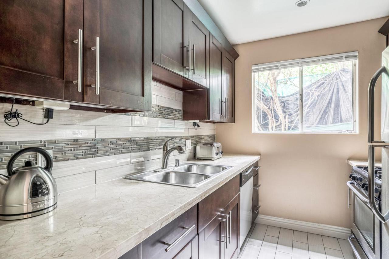 Apartment Beverly Hills 2br Nr Rodeo Dr Shops Wf Tj Bars Lax-441