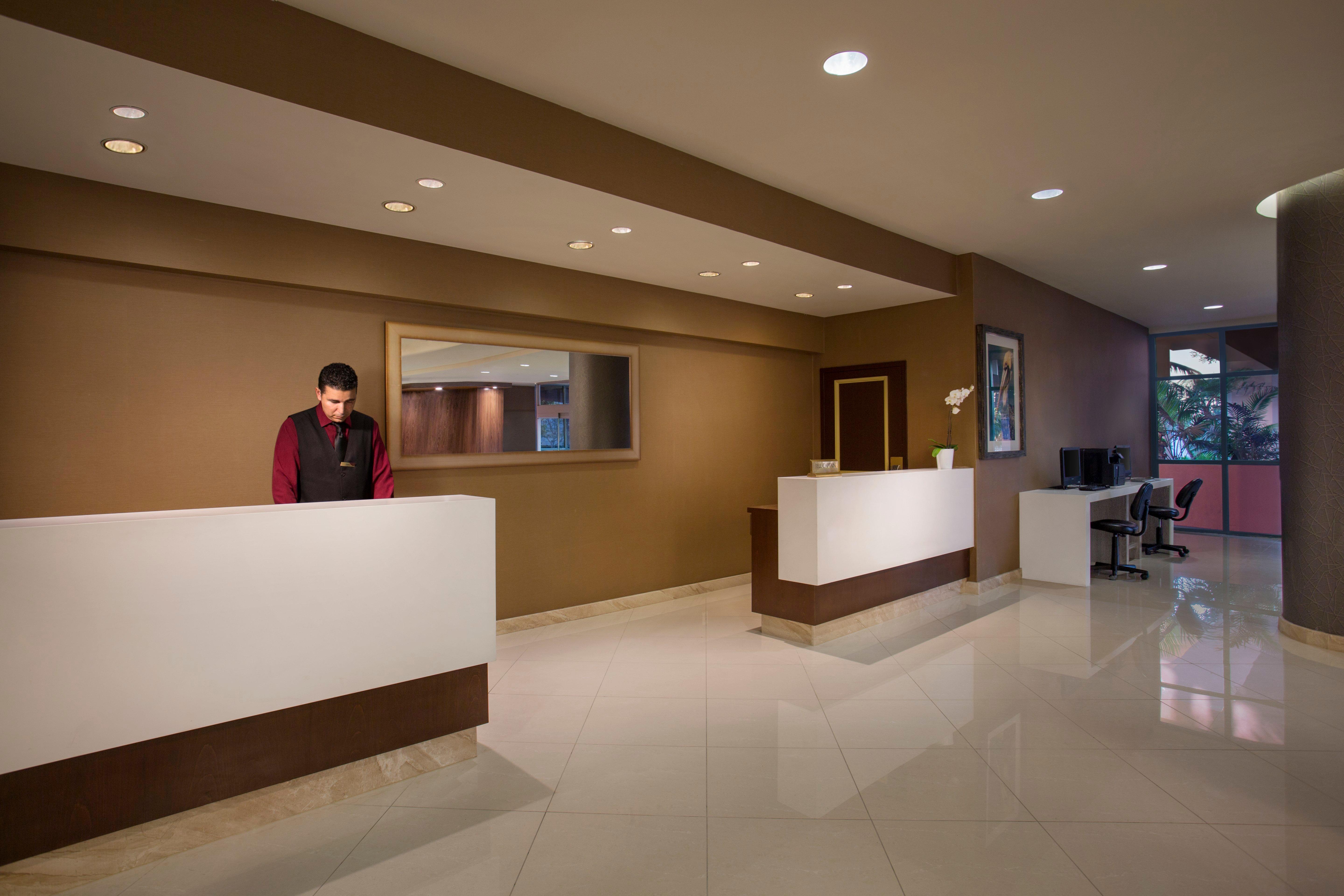 Crowne Plaza Angeles Harbor By Ihg