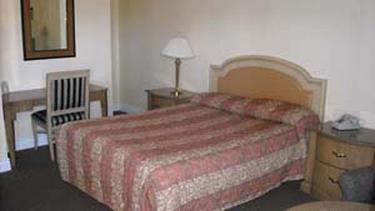 The Sojourn Angeles - Sherman Oaks Motel 2*