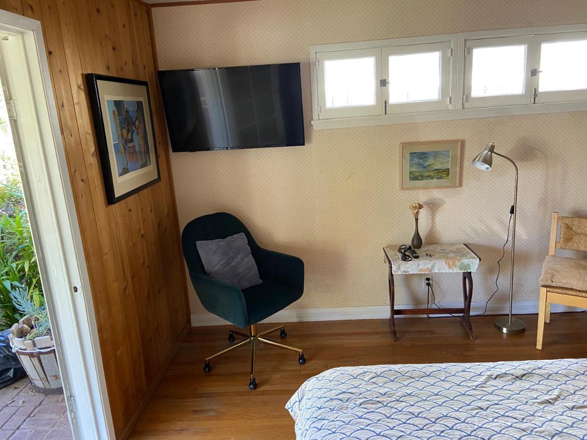 Homestay Pacific Palisades Private Entrance Guest
