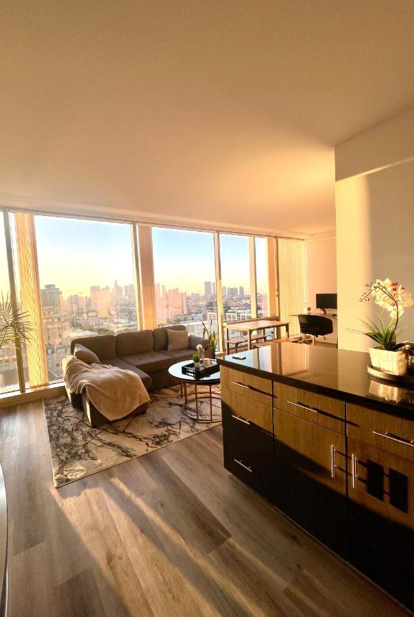 High Rise Studio In Heart Of Ktown Dtla
