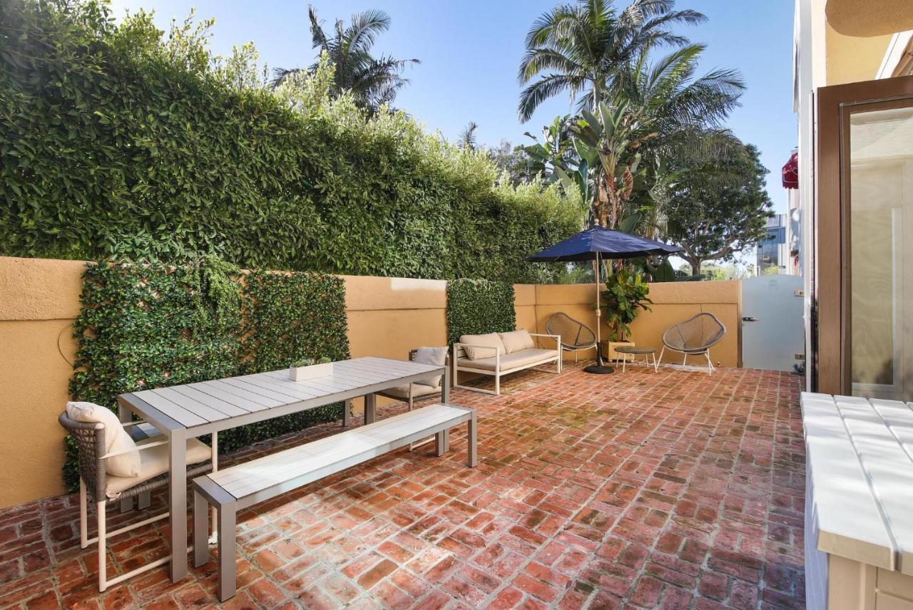 Private & Entrance In Marina Del Rey Los Angeles