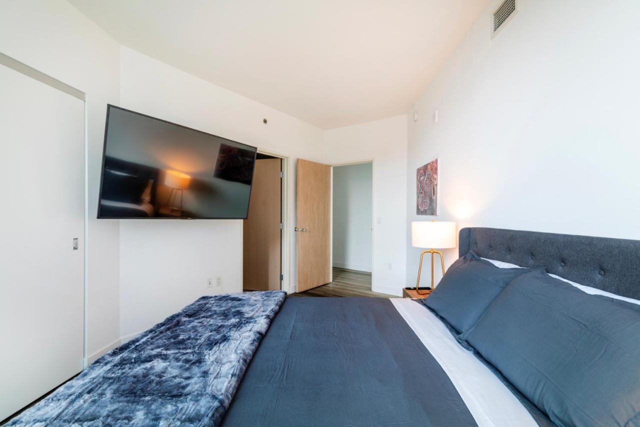 2br Luxury Highrise Hollywood * Los Angeles