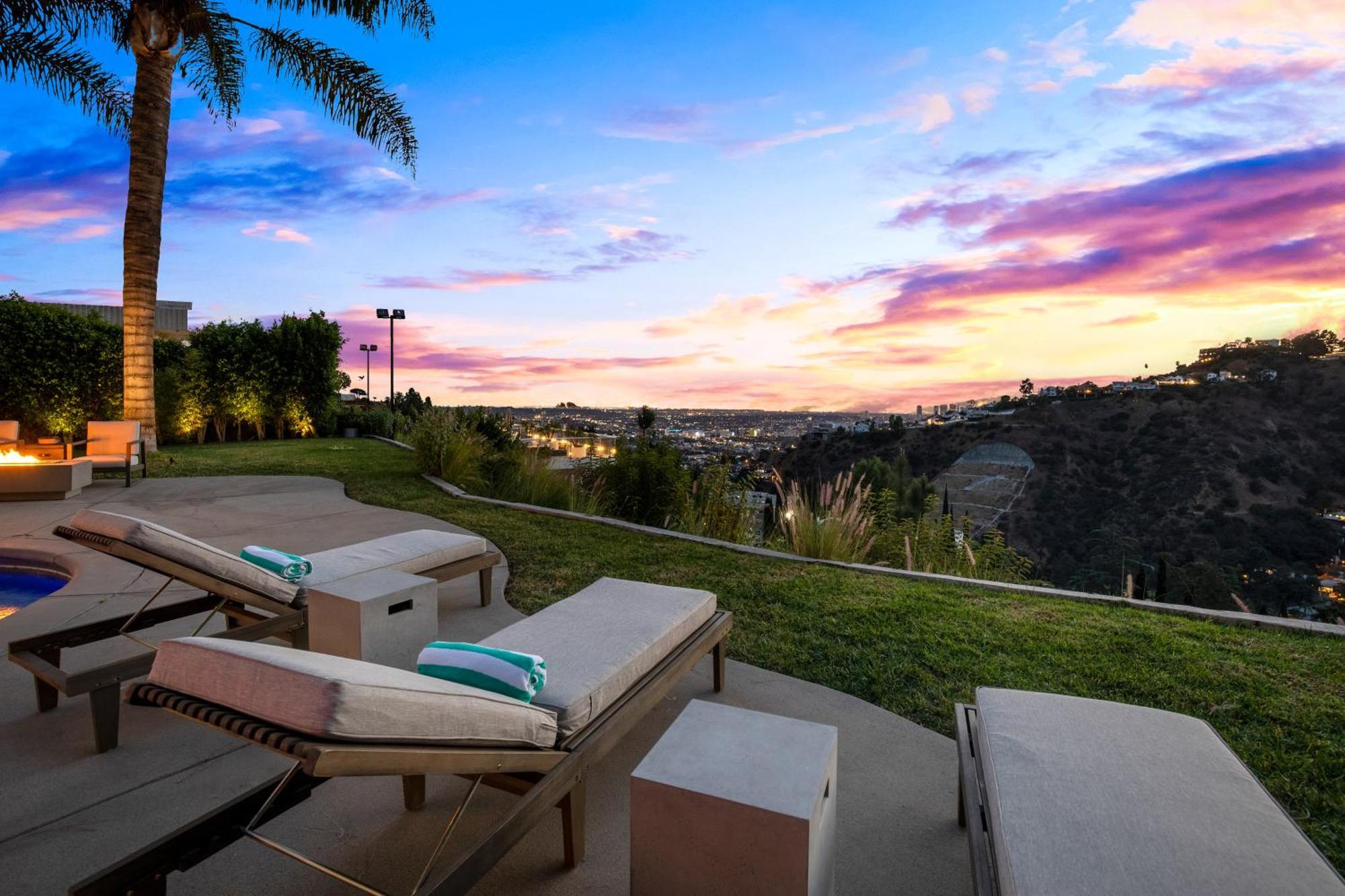 Hollywood Hills Luxury Modern With Pool & Sunset Views * Los Angeles