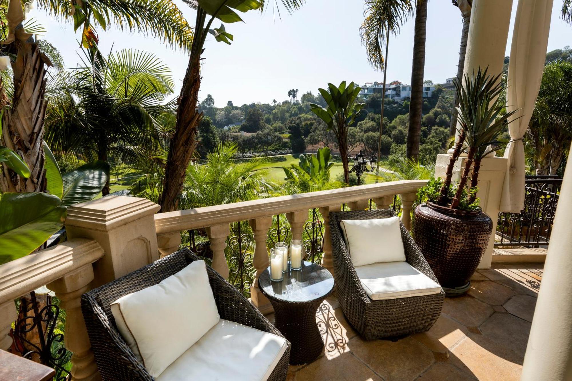 Villa Bel Air Luxury 6 Bedrooms Entire House Angeles