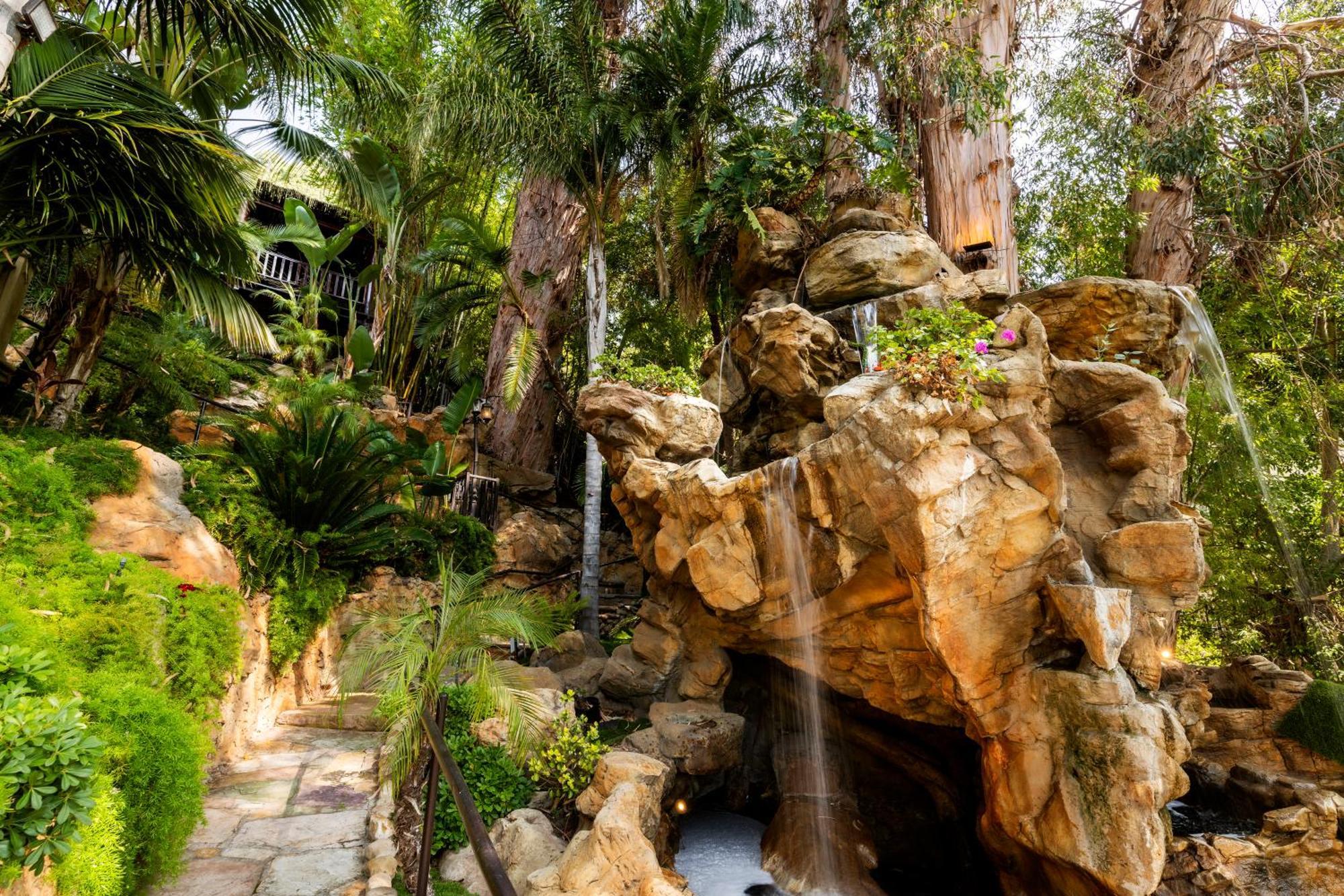 Bel Air Luxury 6 Bedrooms Entire House Angeles *