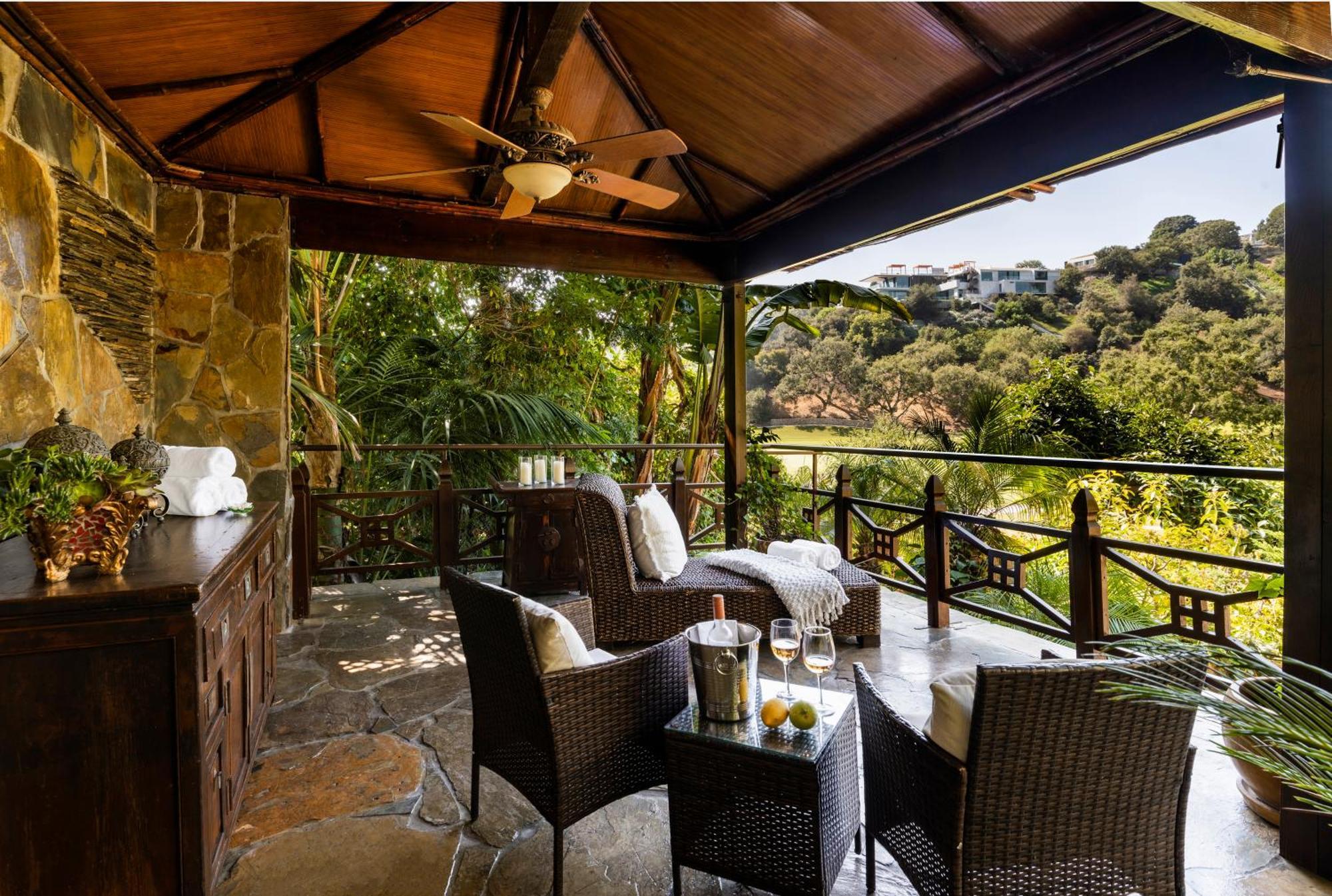 Villa Bel Air Luxury 6 Bedrooms Entire House Angeles