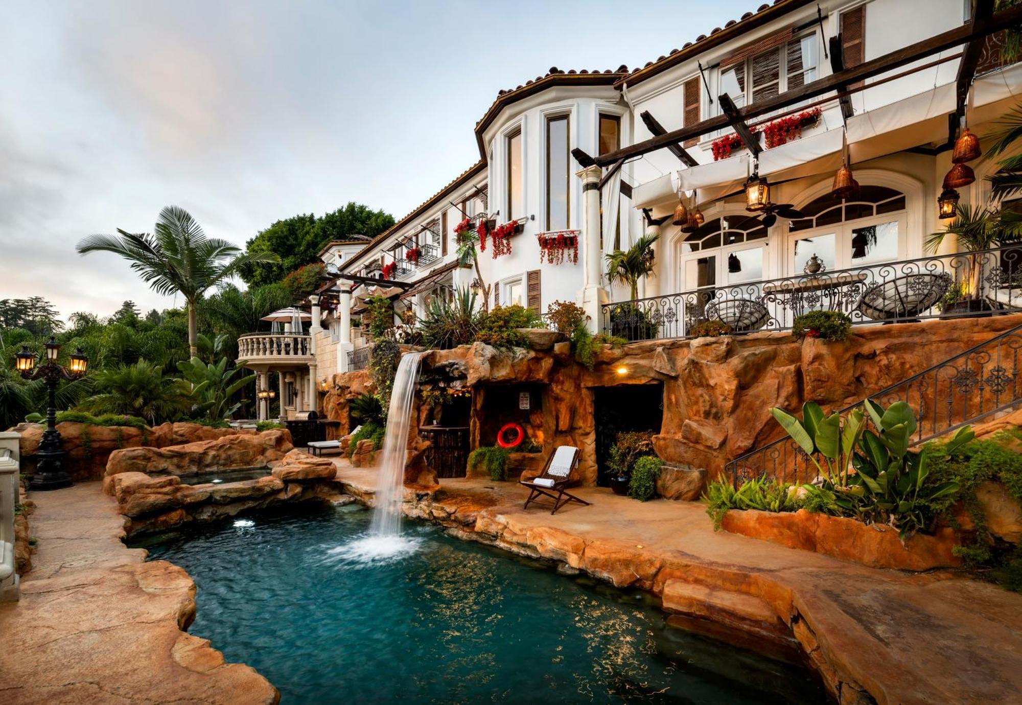 Villa Bel Air Luxury 6 Bedrooms Entire House Angeles *
