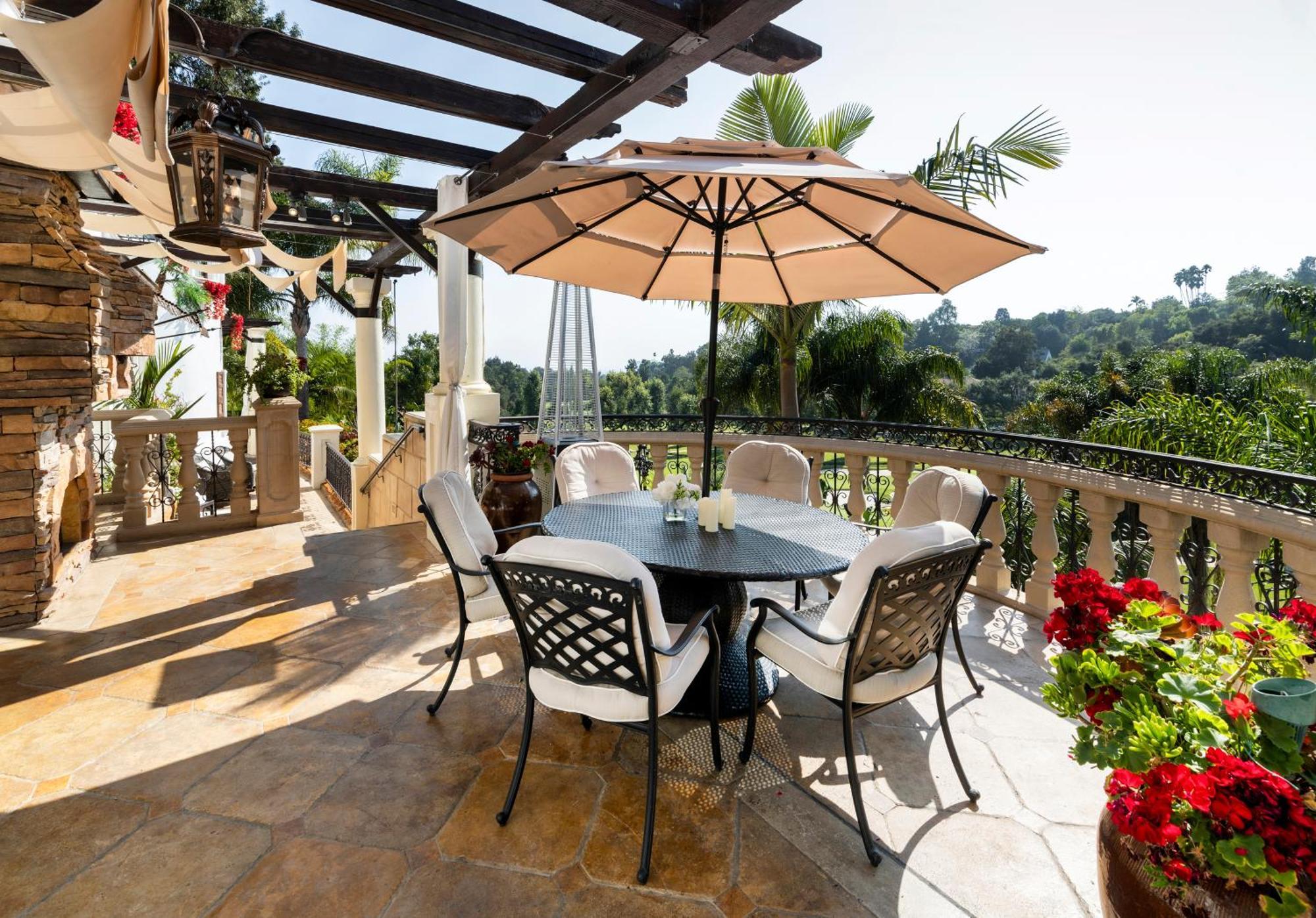 Villa Bel Air Luxury 6 Bedrooms Entire House Angeles *