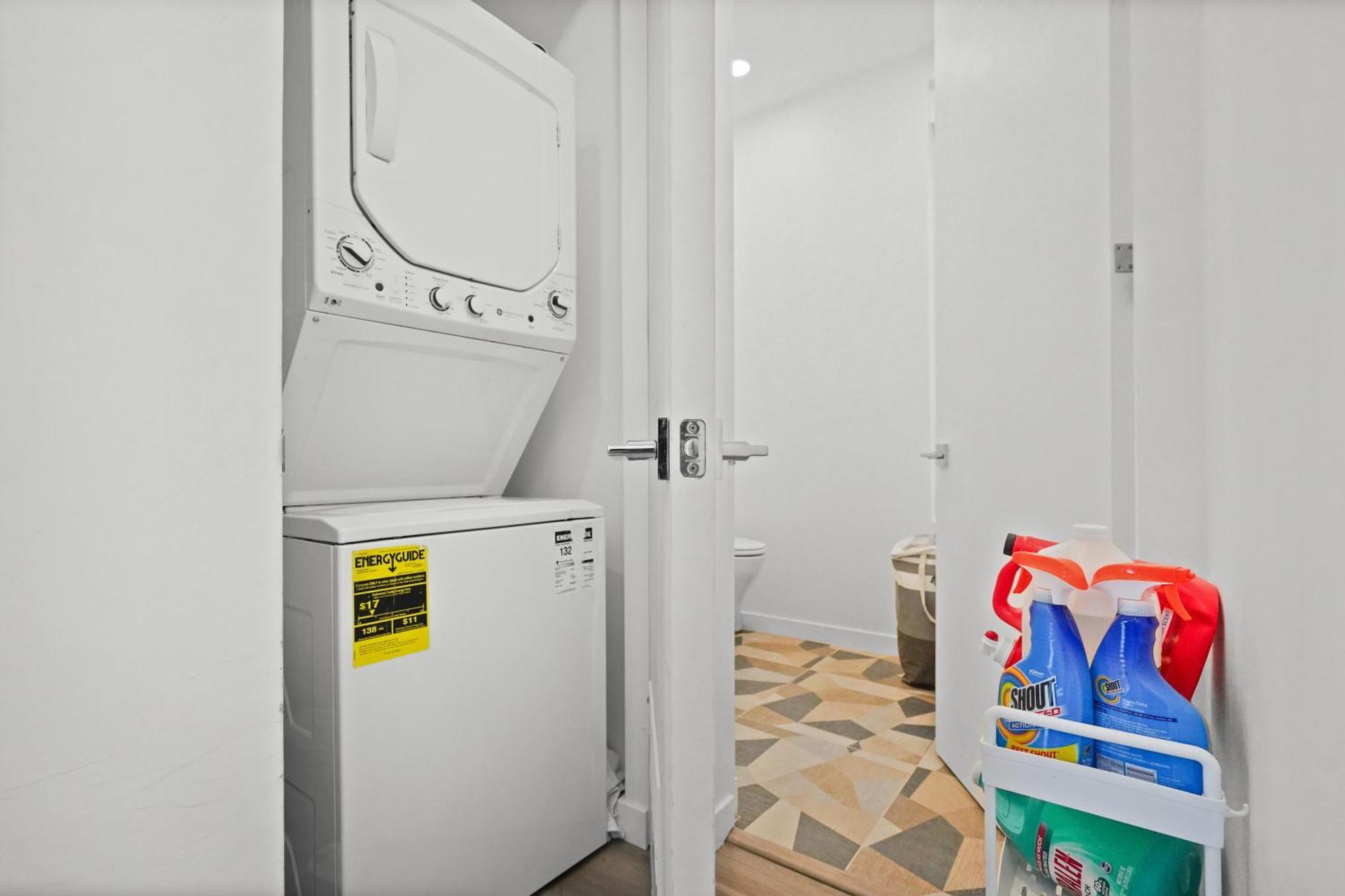 Bed & Breakfast Eye-opening And Ultra-secure Luxury Hollywood