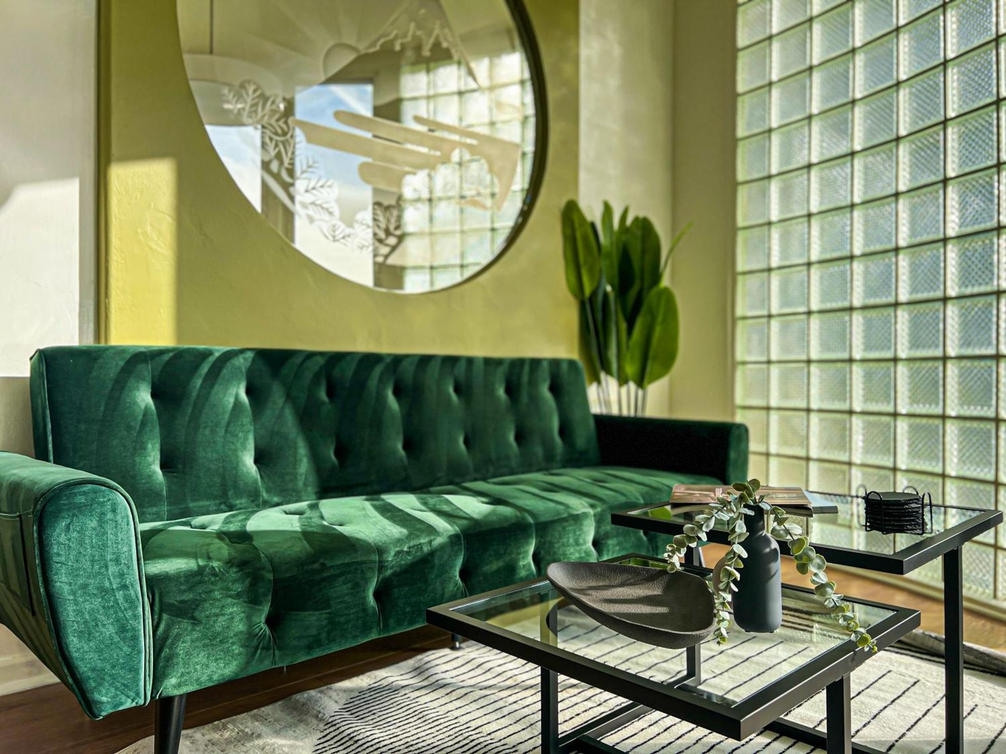 Stylish In Angeles - Ol-wh Los Angeles