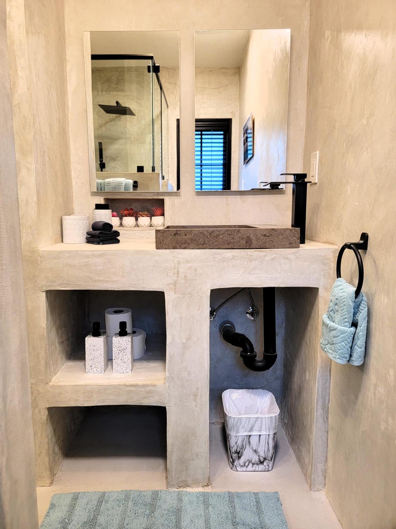 Holiday home Encanto! Enchanted 3 Bedroom Private Near Lacma *