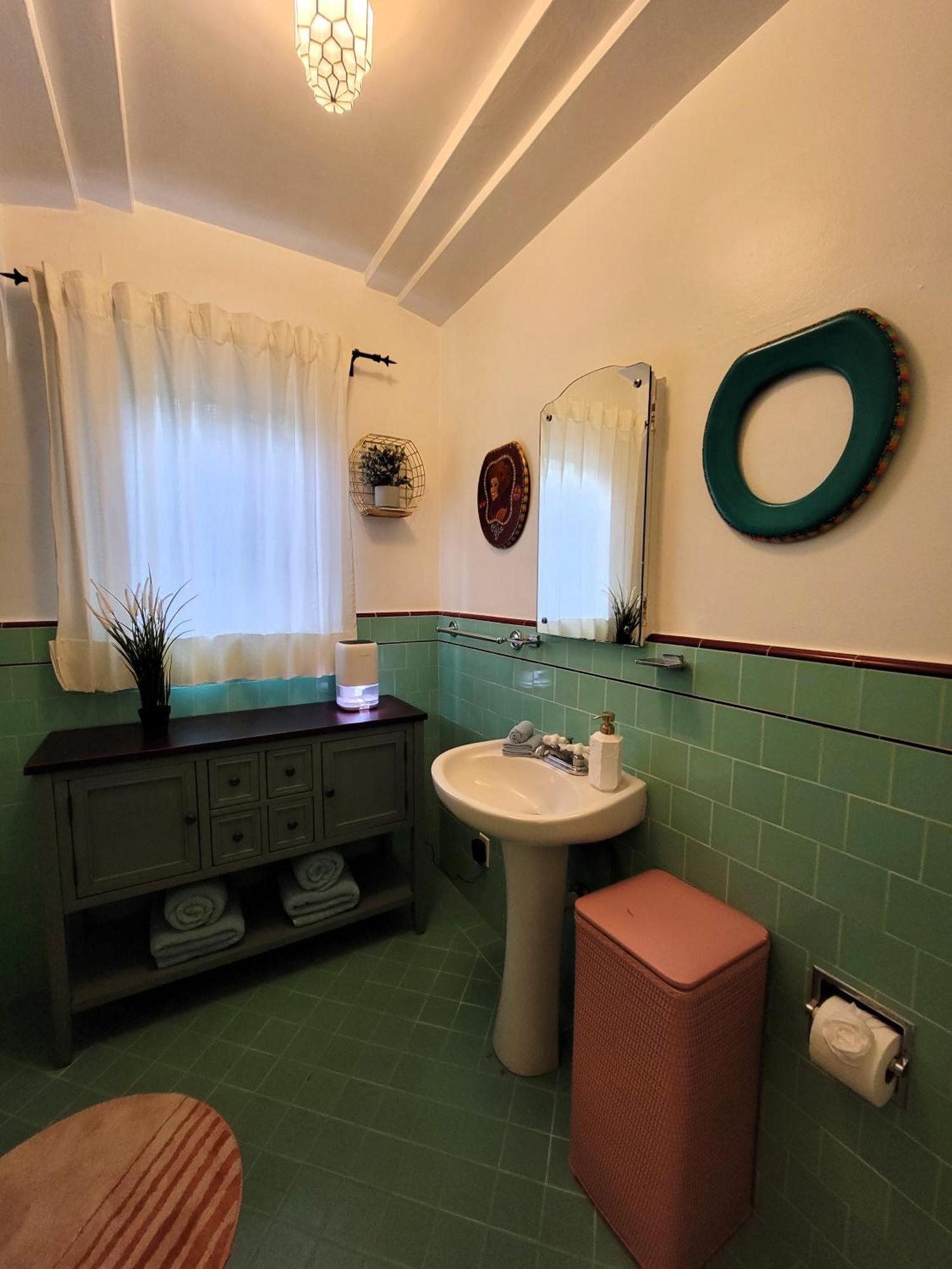 Encanto! Enchanted 3 Bedroom Private Near Lacma * Los Angeles