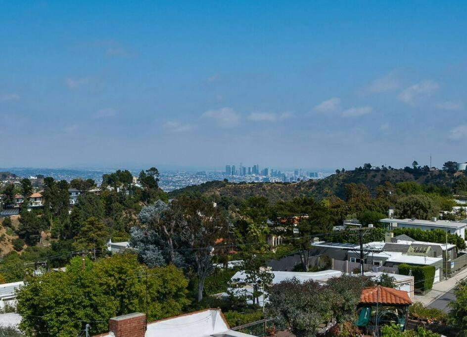 Hollywood Hills Oasis: The Ultimate Luxury Retreat Villa *