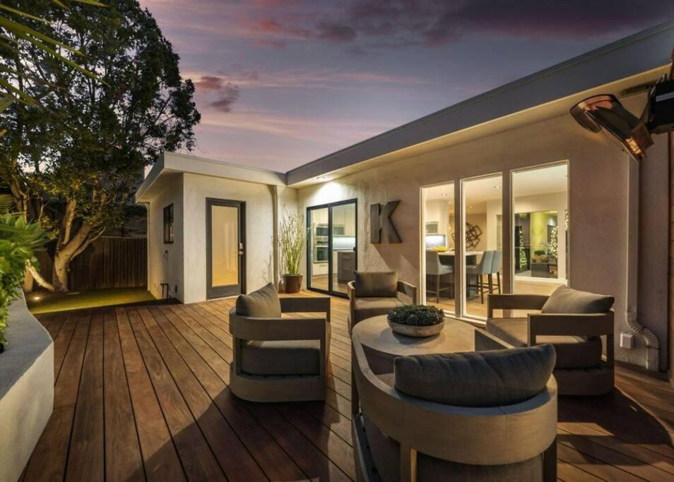 Hollywood Hills Oasis: The Ultimate Luxury Retreat *