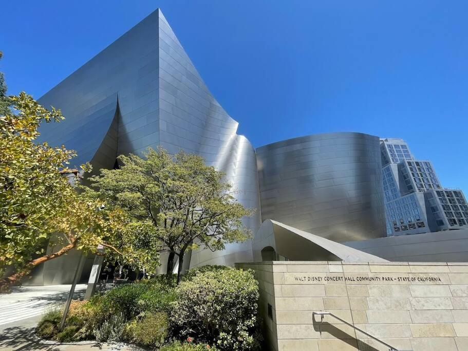 June Specials- Stylish Dtla 2bedroom- Walk To Convention Center Apartment Los Angeles