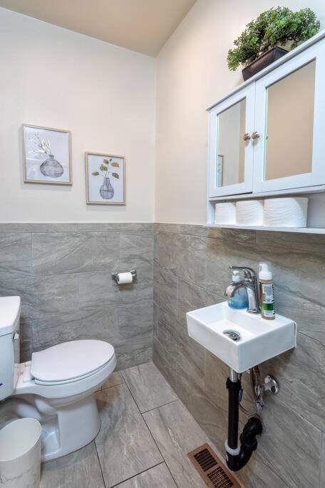 Chic And Spacious 3br Gem In La * Los Angeles