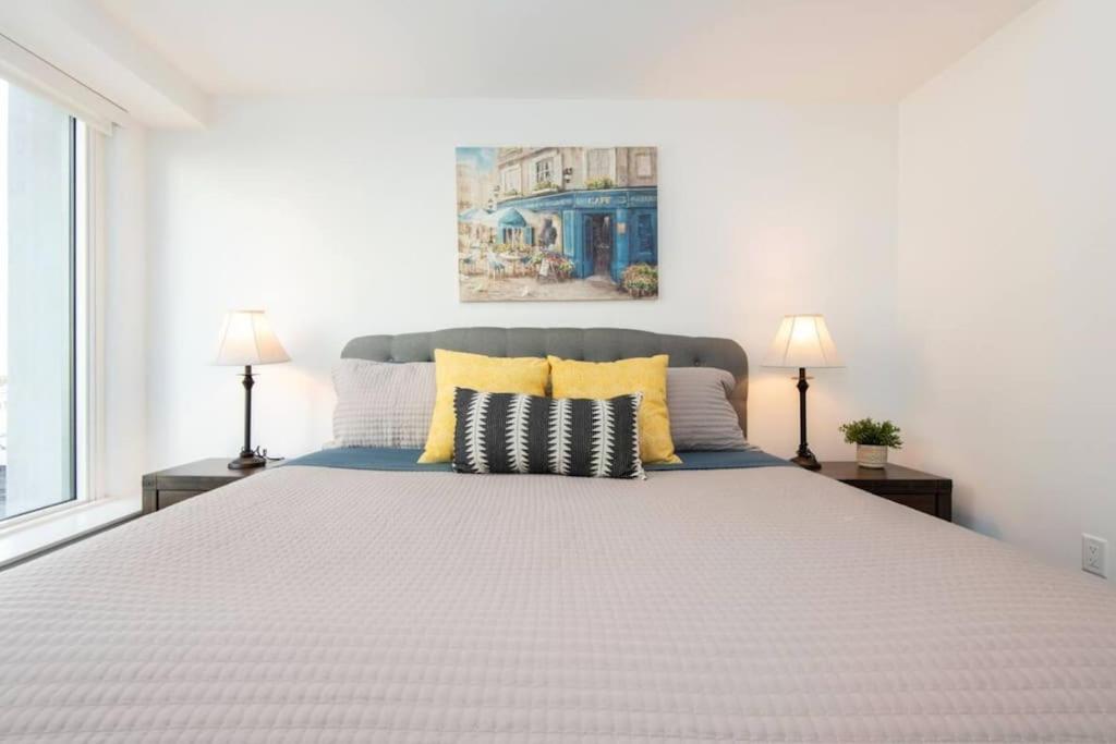 Apartment High Rise 3 Bedroom Sleeps 9 Walk To Cripto Arena In 20 Minutes *