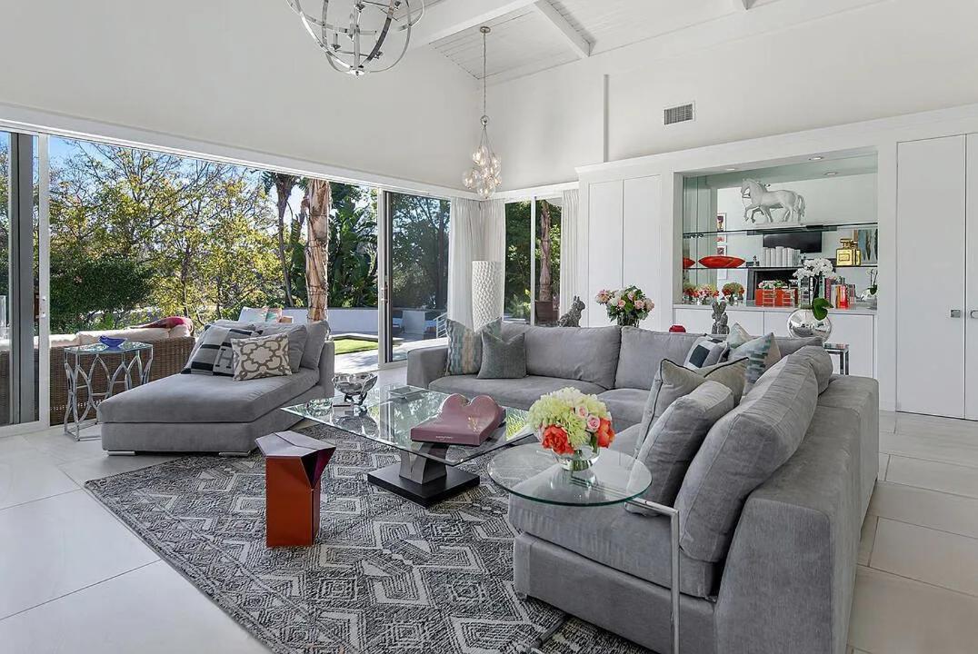 The Shadow Hill Luxury Villa