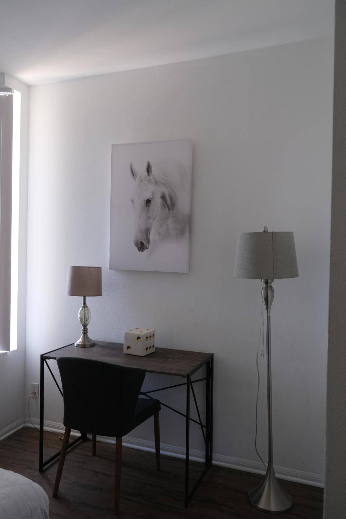 Apartment Elegant In Mdr-venice With Pool, Hottub & Gym *