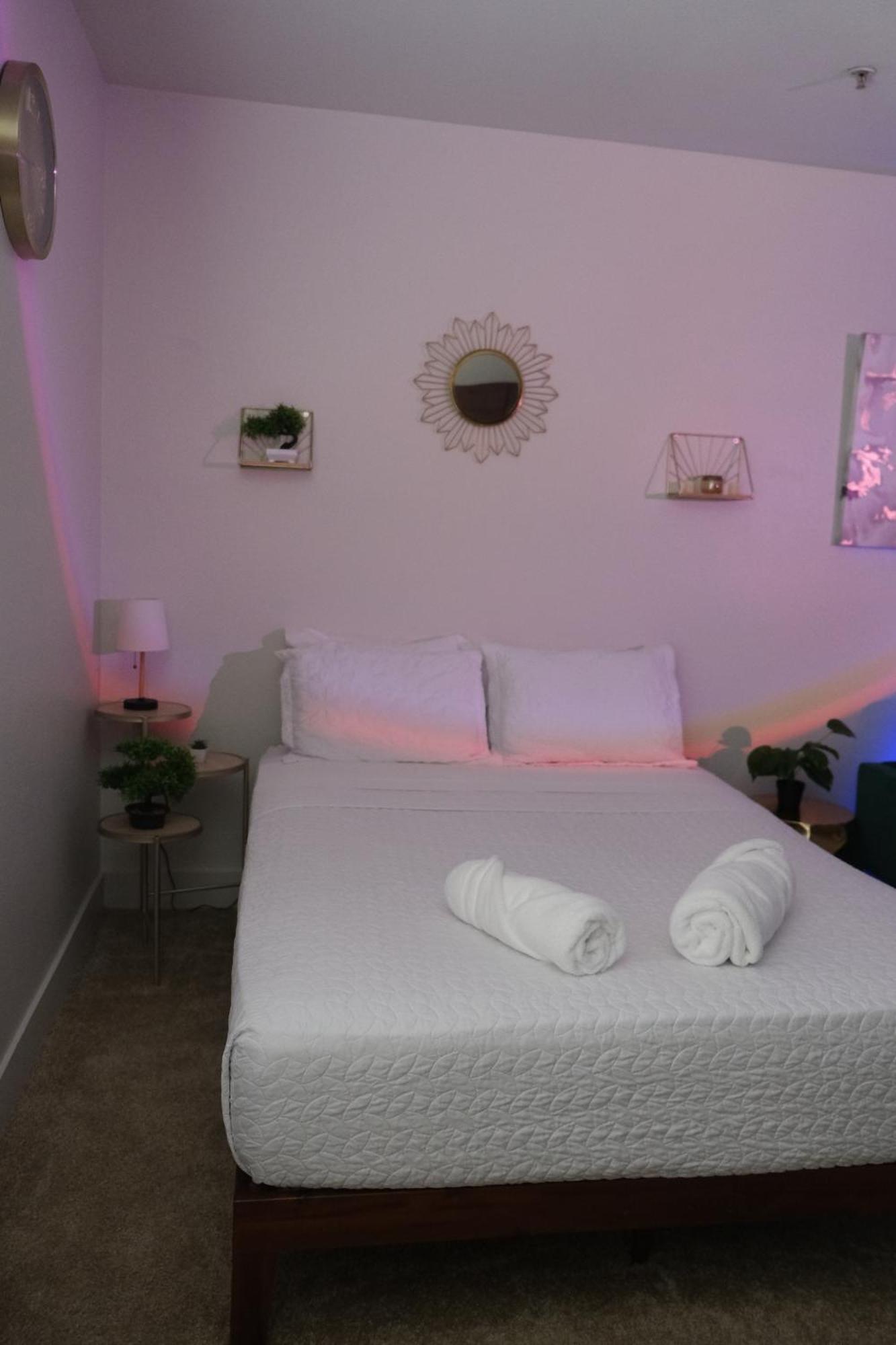 Elegant In Mdr-venice With Pool, Hottub & Gym Apartment