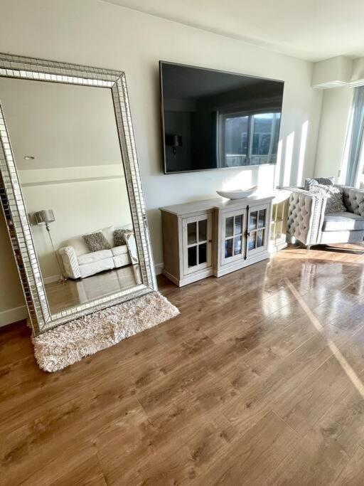 Apartment Marina Club - Amazing 1 Bed Oasis In Venice *